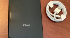 Mint
													Apple iPhone Xr - AT&T, Black, 128 GB, A1984, photo 2 of 6
