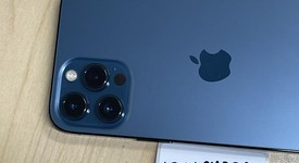 Good
													Apple iPhone 12 Pro Max - Unlocked, Pacific Blue, 256 GB, A2342, photo 4 of 5