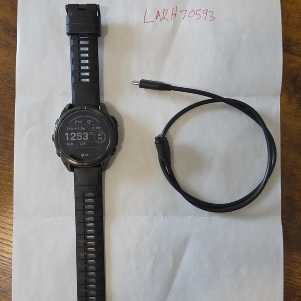 Garmin Fenix 8 - Carbon, SOLAR