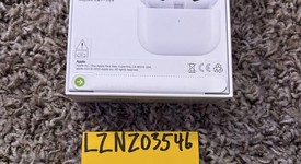 New
													Apple AirPods 3rd Gen - MagSafe Case, photo 2 of 2