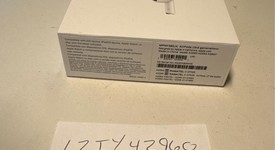 New
													Apple AirPods 3rd Gen - Lightning Case, photo 4 of 4