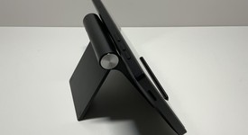 Mint
													Razer Edge - Verizon, Black, 128 GB, 8 GB, 5G, photo 4 of 7