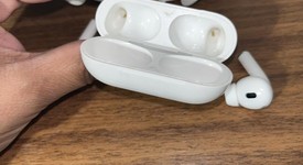 Used
													Apple AirPods Pro 2 - Lightning, photo 3 of 7