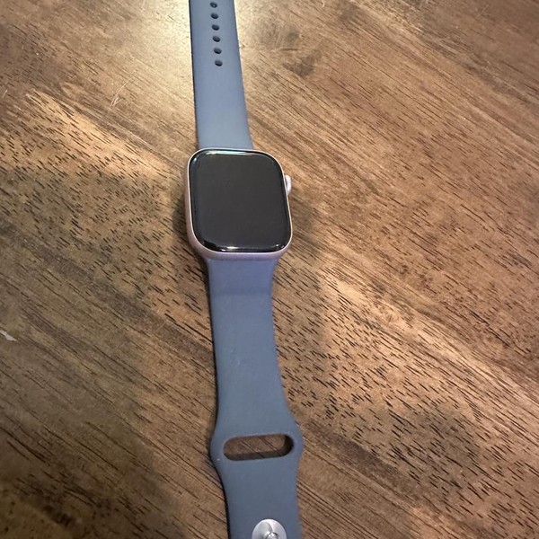 Apple Watch Series 11 42mm - Rose Gold, A3331 - GPS, Aluminum