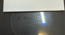 New
													Vivo X Fold5 - Unlocked Non-US, Green, 1 TB, 16 GB, photo 1 of 6