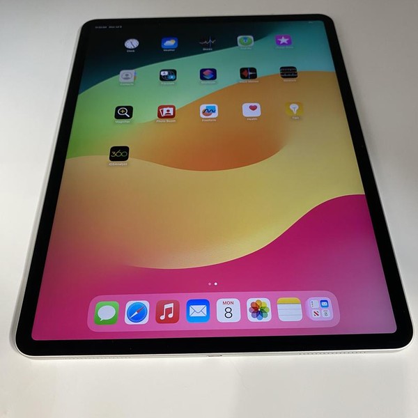 Apple iPad Pro 12.9 inch 3rd Gen 2018 - Wi-Fi, 256 GB, Silver, A1876