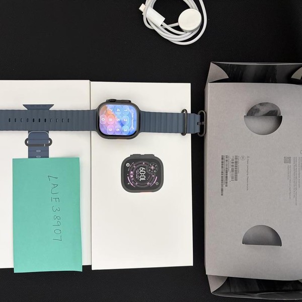 Apple Watch Ultra 3 49mm - Unlocked, Black, A3281
