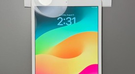 Mint
													Apple iPad 8th Gen - Wi-Fi, Gold, 32 GB, A2270, photo 1 of 8