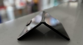 Mint
													Microsoft Surface Duo 2 - Unlocked, Black, 128 GB, 8 GB, photo 3 of 6