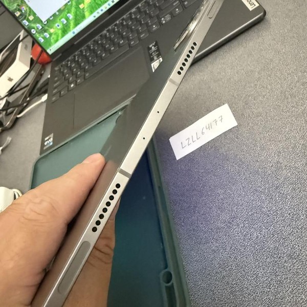 Apple iPad Pro 11 inch 4th Gen 2022 - Unlocked, 128 GB, Gray