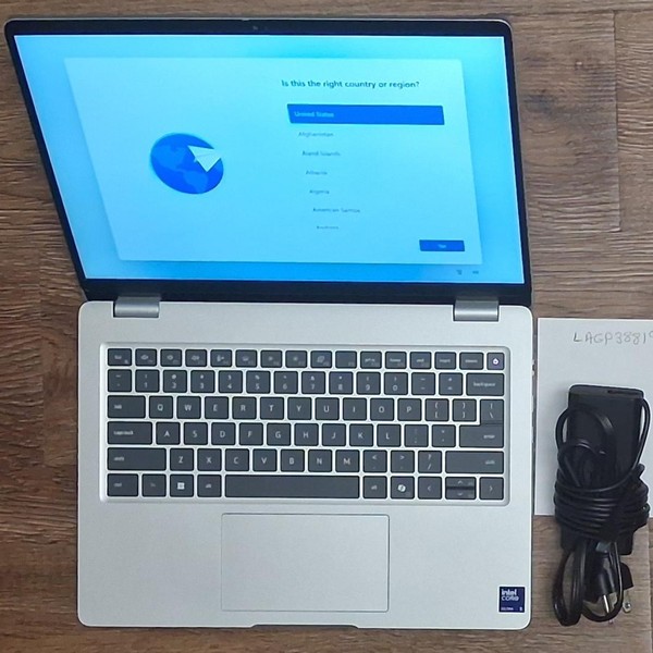 Dell Pro 14 inch (2025) - 256 GB, Silver, 16 GB, Intel Core Ultra 5, FHD+ Plus