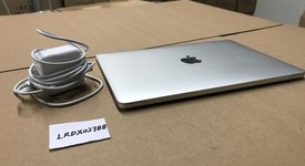 Good
													MacBook Retina 2015 - 12" - Silver, 256 GB, 8 GB, photo 3 of 8