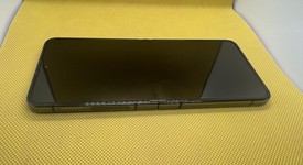 Fair
													Samsung Galaxy Z Flip5 - Unlocked, Graphite, 512 GB, 8 GB, SM-F731U1, photo 3 of 5