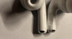 Used
													Apple AirPods Pro 2 - Lightning, photo 4 of 13