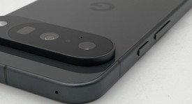 Mint
													Google Pixel 10 - Unlocked, Obsidian, 128 GB, GLBW0, photo 4 of 5