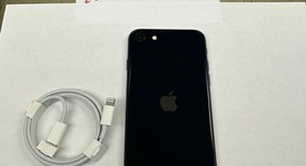 Mint
													Apple iPhone SE 3rd Gen 2022 - Unlocked, Midnight, 64 GB, A2595, photo 1 of 8