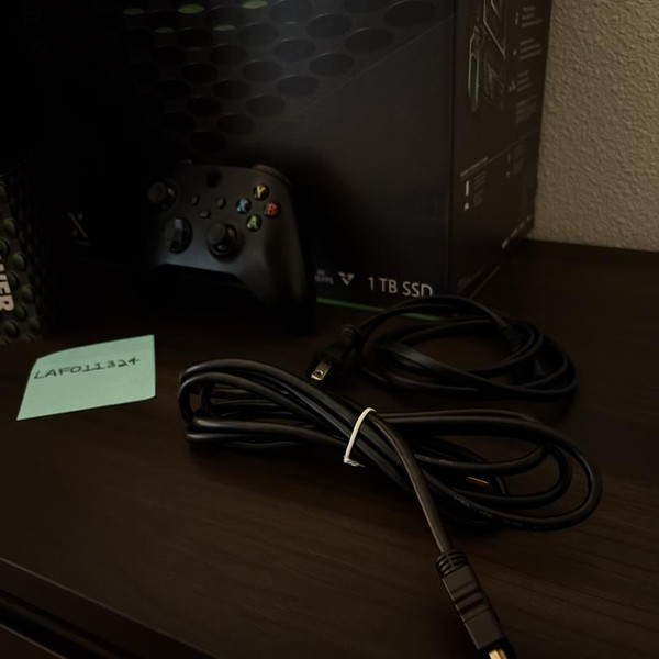 Xbox Series X (2020) - 1 TB, Black, standard