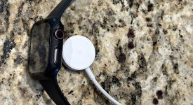 Good
													Apple Watch Series 5 44mm - AT&T, Gray, A2095 Cellular, Aluminum, photo 4 of 6