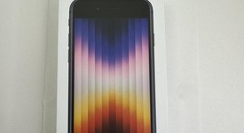 New
													Apple iPhone SE 3rd Gen 2022 - Cricket, Midnight, 64 GB, A2595, photo 3 of 3