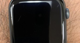 Fair
													Apple Watch Series 4 44mm - Unlocked, Gray, A1976 - Cellular, Aluminum, photo 2 of 4