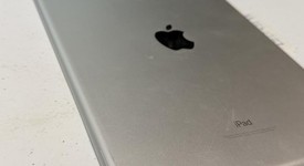 Fair
													Apple iPad Pro 10.5" - Unlocked, Silver, 256 GB, photo 5 of 7