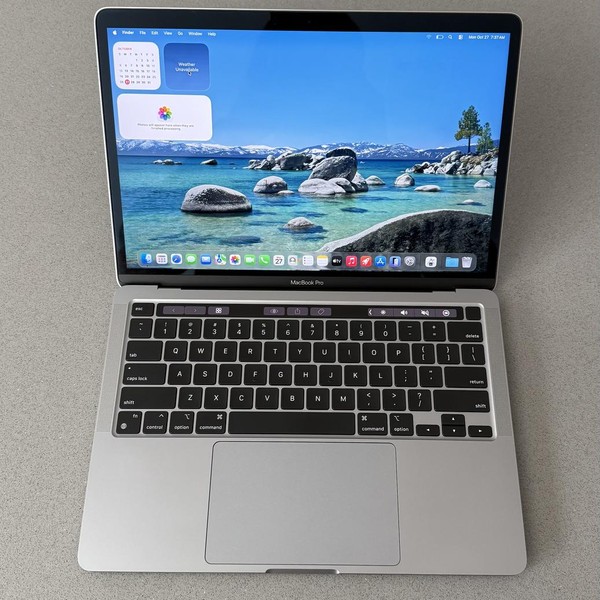 MacBook Pro 2020 - 13 inch - 1 TB, Gray, 16 GB, Apple M1