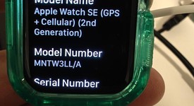 Mint
													Apple Watch SE 2nd Gen 44mm - Unlocked, Starlight, A2727 - Cellular, Aluminum, photo 4 of 26