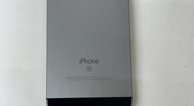 Mint
													Apple iPhone SE 1st Gen 2016 - Unlocked, Grey, 16 GB, A1723, photo 3 of 7