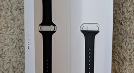 Good
													Apple Watch SE 1st Gen 40mm - Gray, A2351 - GPS, Aluminum, photo 2 of 7