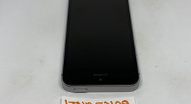 Good
													Apple iPhone SE 1st Gen 2016 - AT&T, Grey, 32 GB, A1662, photo 5 of 8