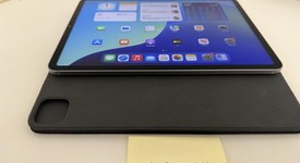 Good
													Apple iPad Pro 11" 4th Gen 2022 - Unlocked, Gray, 512 GB, photo 5 of 7