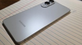 Mint
													Samsung Galaxy S25 Edge - Unlocked, Icy Blue, 256 GB, 12 GB, SM-S937U1, photo 5 of 13