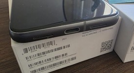 Fair
													Google Pixel 8 - Unlocked, Hazel, 256 GB, 8 GB, G9BQD, Sub-6 5G, photo 2 of 18