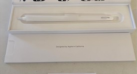 Mint
													Apple Pencil Pro, photo 1 of 2