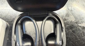 Used
													Beats Powerbeats Pro 2 - Jet Black, photo 2 of 4