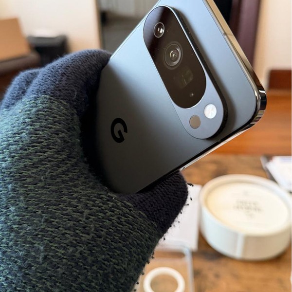 Google Pixel 10 Pro XL - Unlocked, 256 GB, Obsidian, GUL82