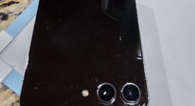 Good
													Samsung Galaxy Z Flip5 - Unlocked, Green, 512 GB, 8 GB, SM-F731U1, photo 3 of 4