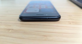 Fair
													Apple iPhone SE 3rd Gen 2022 - Unlocked, Midnight, 64 GB, A2595, photo 5 of 13