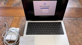 Mint
													MacBook Pro 2024 - 14" - Apple M4, Silver, 512 GB, 16 GB, photo 1 of 8