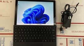 Good
													Microsoft Surface Pro 7 - I7, Black, 512 GB, 16 GB, photo 2 of 8