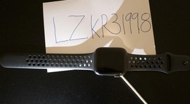 Fair
													Apple Watch SE 1st Gen 44mm - Gray, A2352 - GPS, Nike, photo 1 of 6