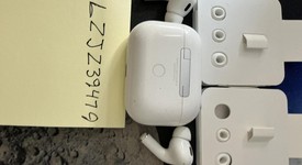 Used
													Apple AirPods Pro 2nd Gen - Lightning, photo 3 of 5
