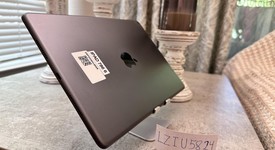 Good
													Apple iPad Air 3rd Gen - Unlocked, Silver, 64 GB, photo 4 of 5
