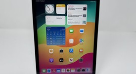Good
													Apple iPad 9th Gen - Unlocked, Gray, 64 GB, A2603, photo 1 of 6