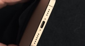 Mint
													Apple iPhone 16 Pro Max - Unlocked, Desert, 256 GB, A3084, photo 5 of 8