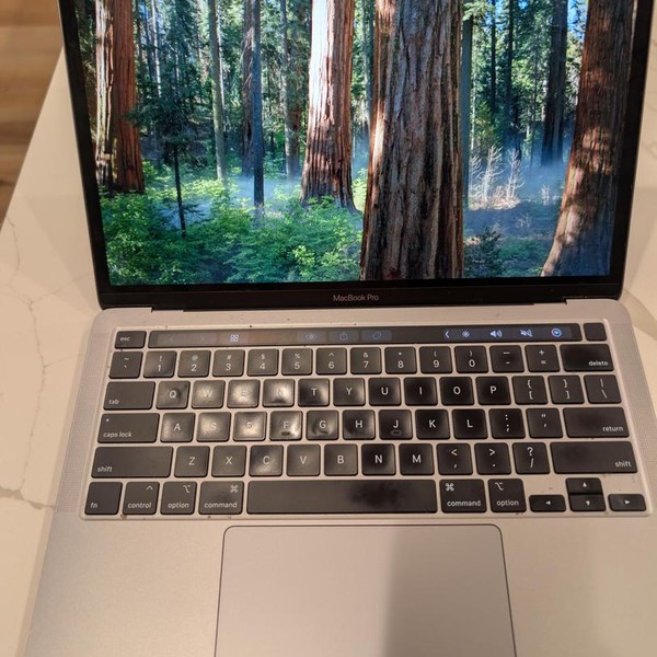 MacBook Pro 2020 - 13 inch - 256 GB, Gray, 16 GB, Intel Core i5