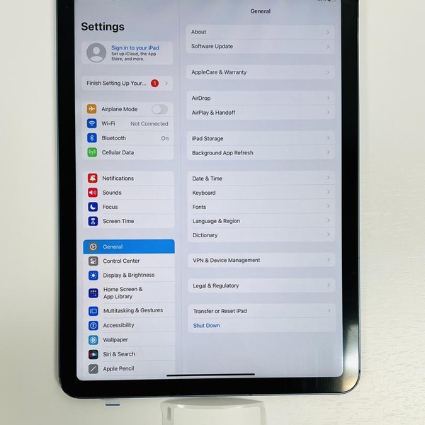 Apple iPad Air 5th Gen - Unlocked, 256 GB, Blue, A2589