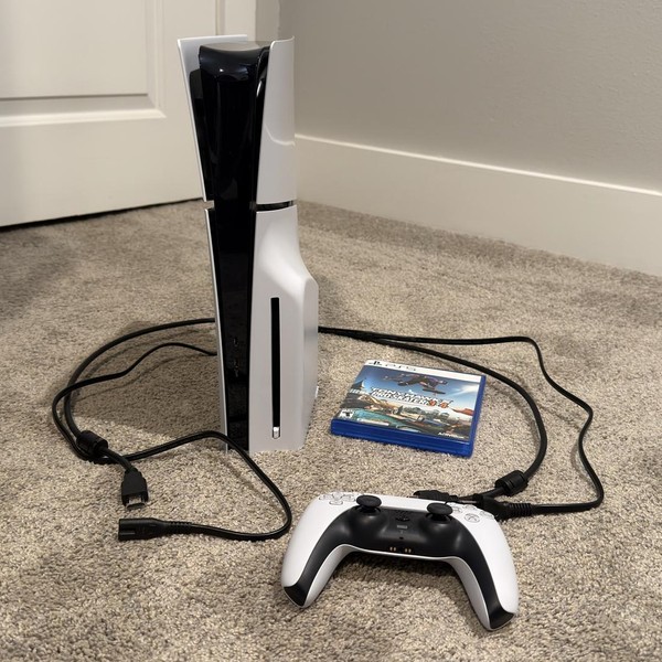 PlayStation 5 Slim Standard Edition (2023) - 1 TB, White