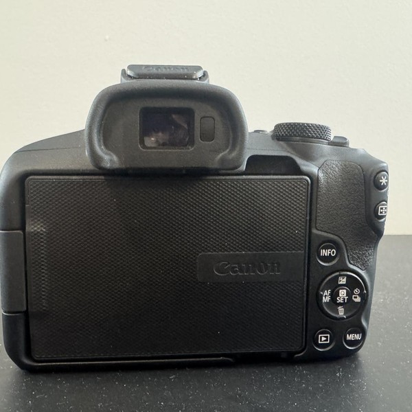 Canon EOS R50 - Black