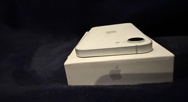 Mint
													Apple iPhone 16e - AT&T, White, 128 GB, A3212, photo 4 of 7